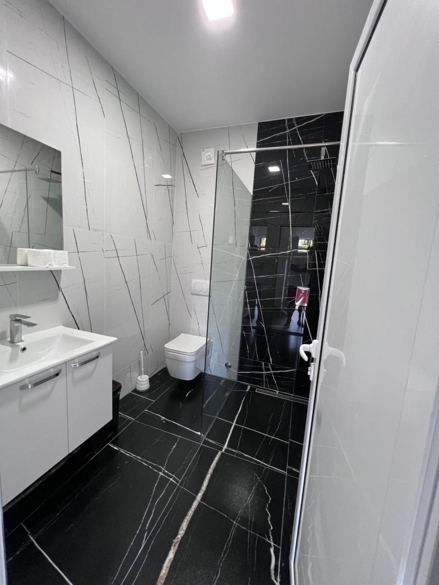Residence Leora Ulcinj Ngoại thất bức ảnh
