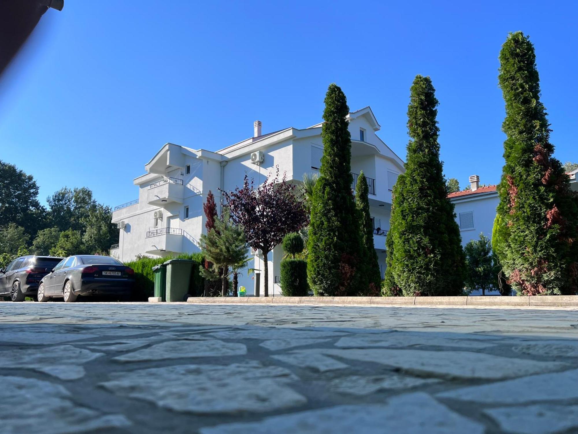 Residence Leora Ulcinj Ngoại thất bức ảnh