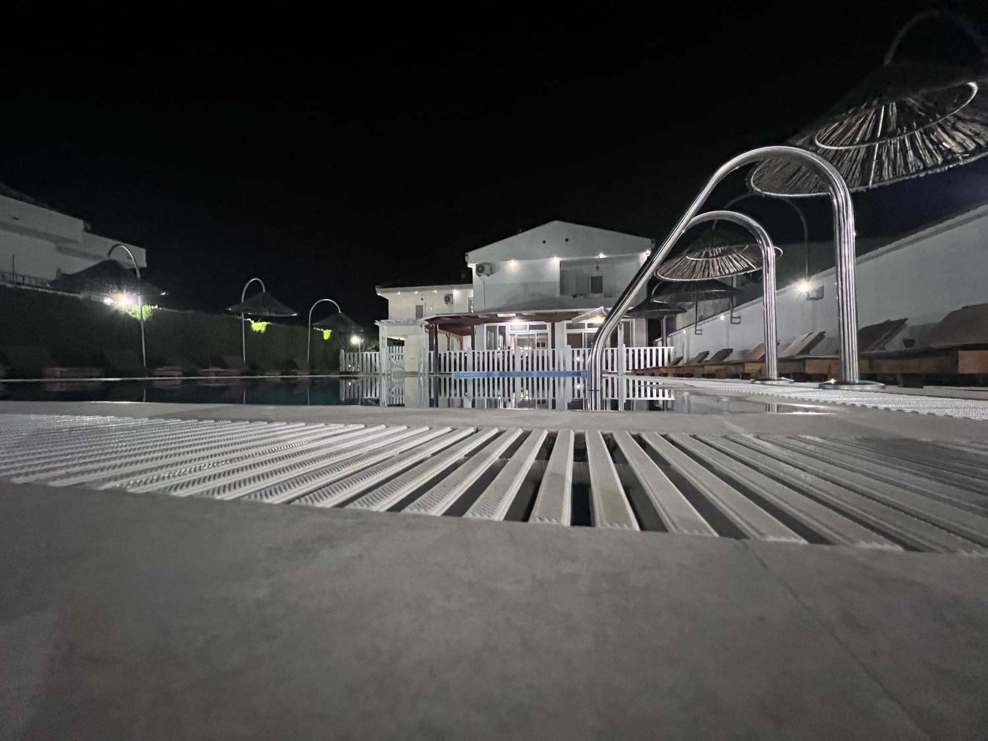 Residence Leora Ulcinj Ngoại thất bức ảnh