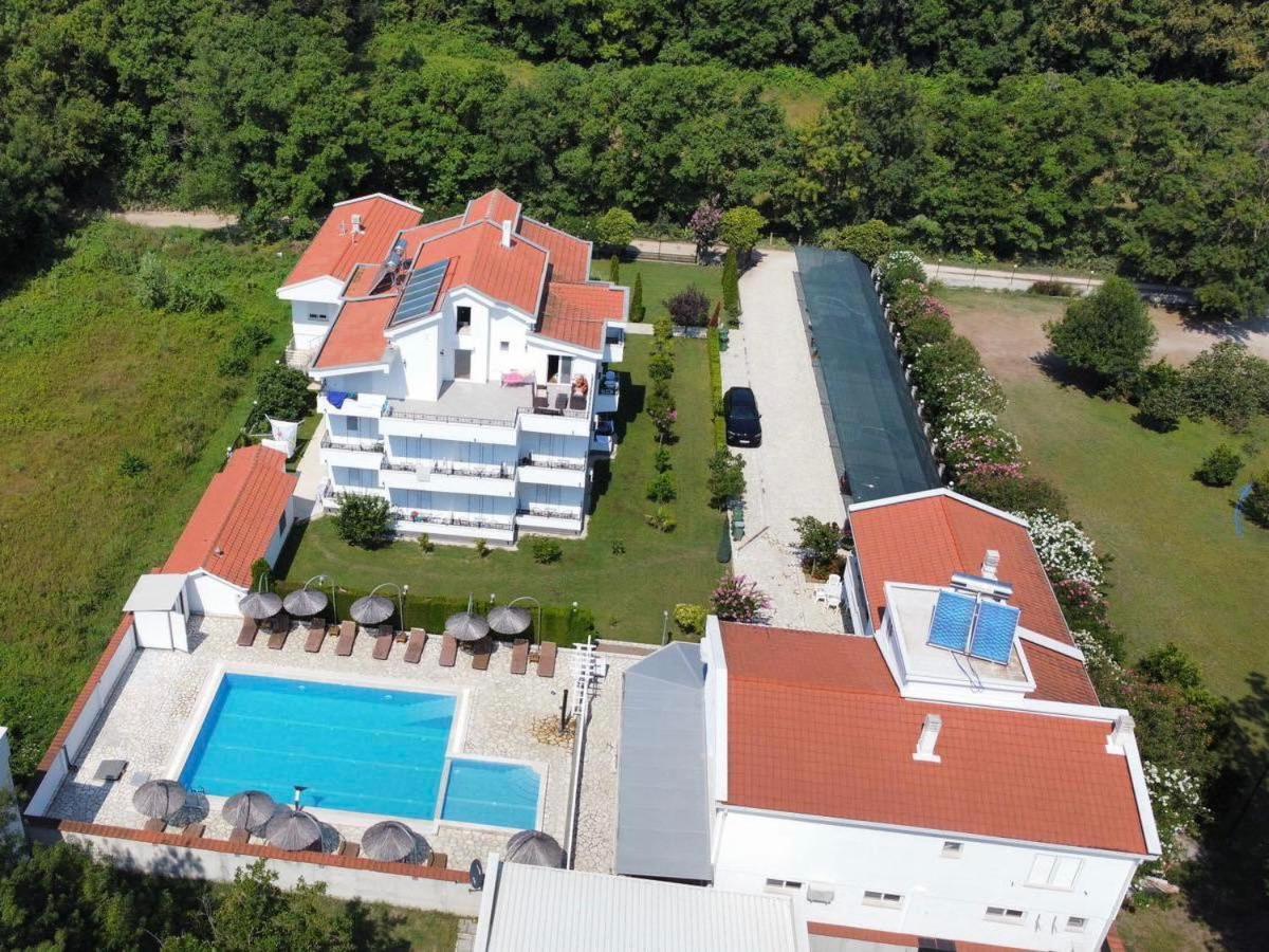 Residence Leora Ulcinj Ngoại thất bức ảnh