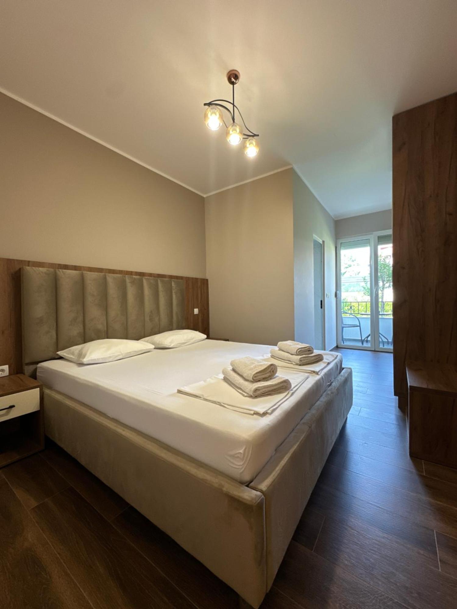 Residence Leora Ulcinj Ngoại thất bức ảnh